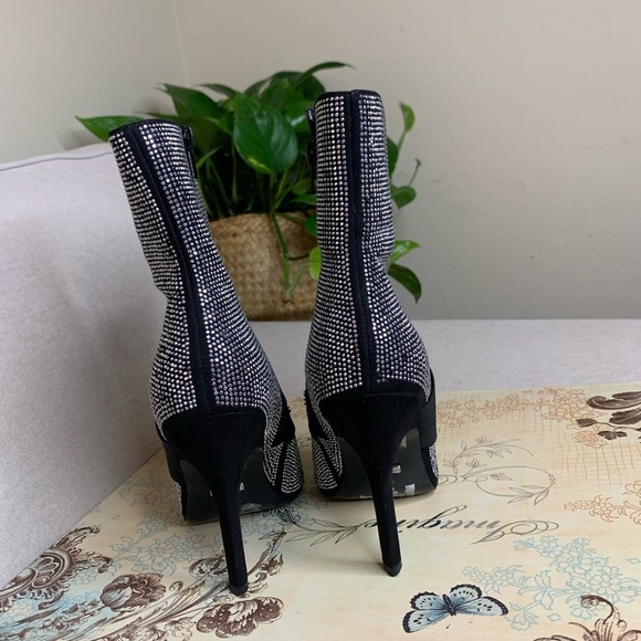 Topshop Black and Silver Heeled Boots with Stiletto Heel - Picture 2 of 8